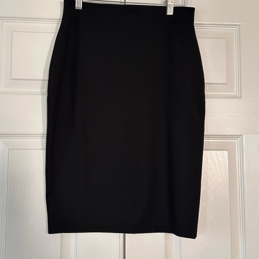 Mossimo Black Skirt Size Small NWT - Picture 2 of 4